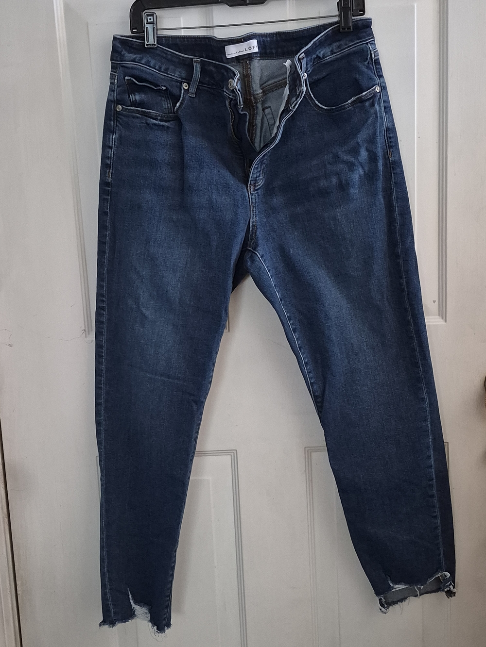 Loft Size 14 Curvy Skinny Raw Hem